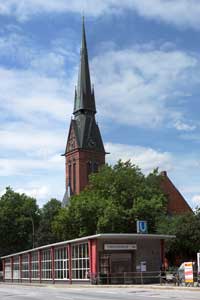 U-Bahnhof mit Christuskirche